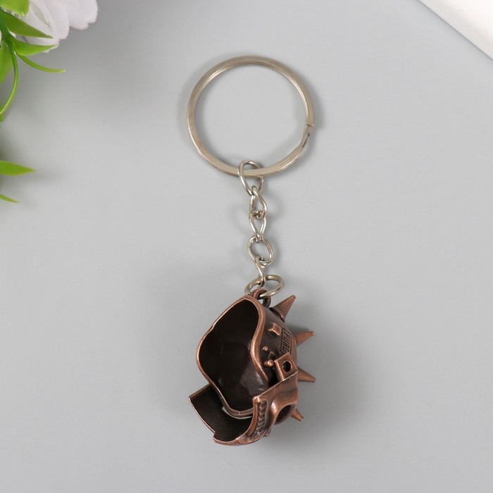 Брелок металл "Череп-шлем с ирокезом" шлем открывается 2,5х2,5х3,2 см