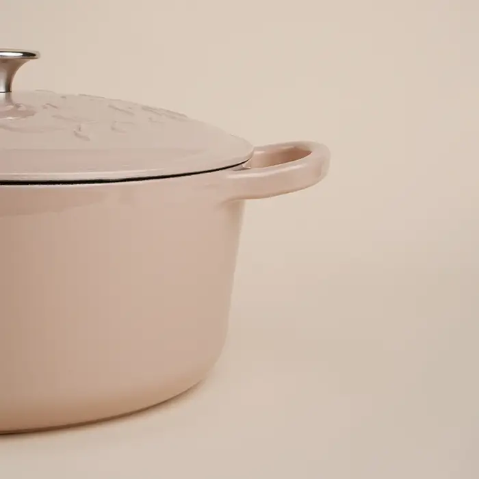 Кастрюля чугунная SL Home, 4.2 л, d=24.5 см, h=11 см, с крышкой, эмалированное покрытие, индукция, бежевая