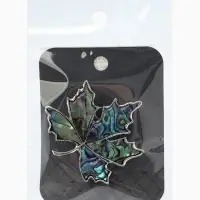 Брошь-кулон &laquo;Галиотис. Лист клёна&raquo;, зелёная в чернёном серебре