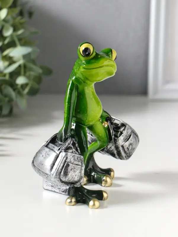Фигурка полистоун лак &laquo;Лягушонок с сумками&raquo;, 7.5&times;11.5&times;13 см