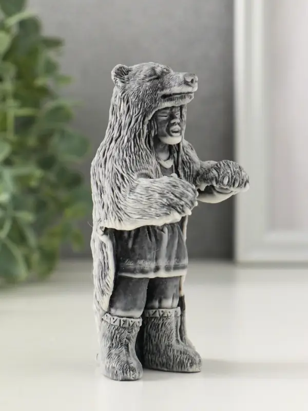 Сувенир "Шаман в шкуре медведя" 11 см