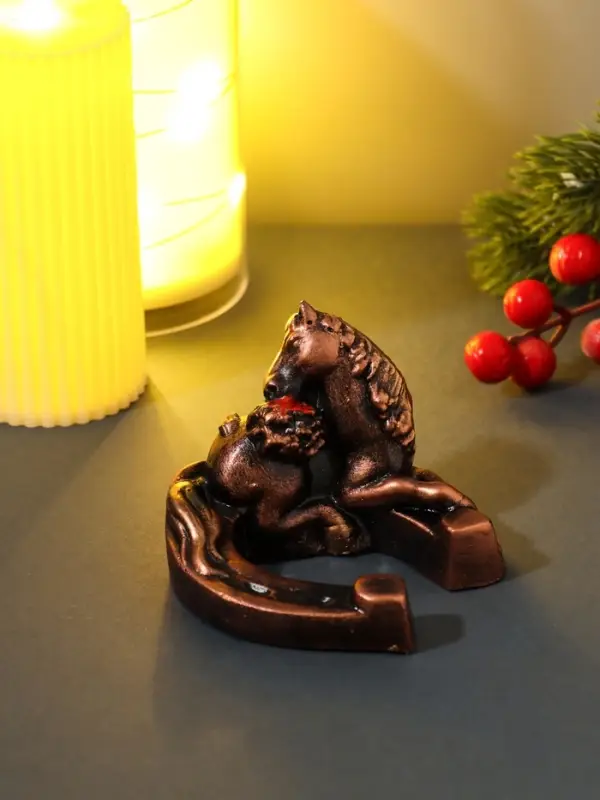 Фигура Фигура "Жеребенок на подкове" 8х8х6,5 см, бронза