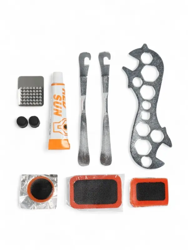 Набор для велосипеда 2 в 1: ремонтный набор, сумка 20&times;20&times;27 см