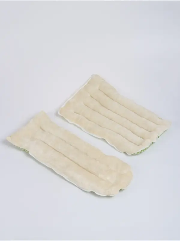Лежанка для животных &laquo;Купе&raquo;, 45&times;30&times;19 см, зелёная клетка