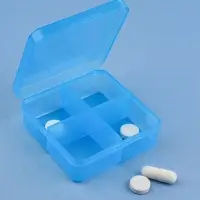 Таблетница, 7&times;6.7&times;2.4 см, 4 секции, цвет синий