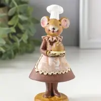 Сувенир полистоун "Мышка-пекарь в тёмном платье, с хлебом" 6х4,5х13 см