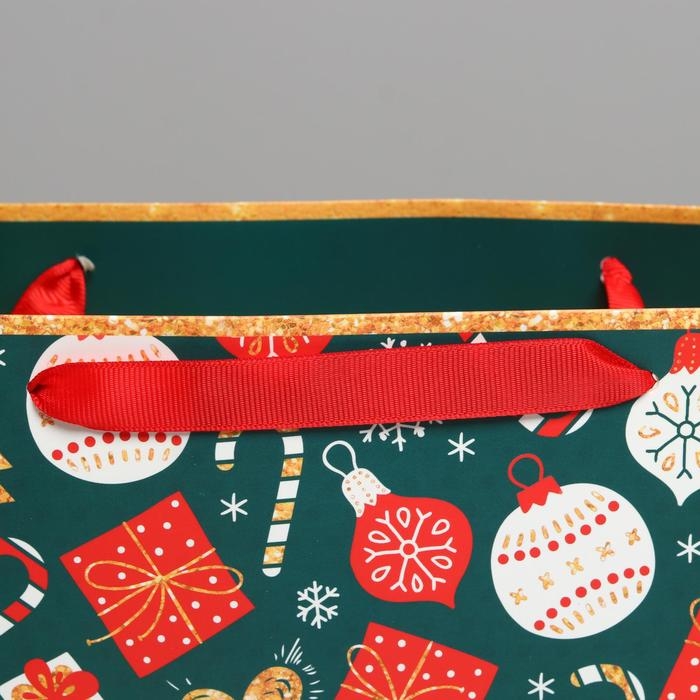 Пакет подарочный новогодний ламинированный &laquo;Счастья в Новом году&raquo;, ML 27 х 23 х 11,5 см, Новый год