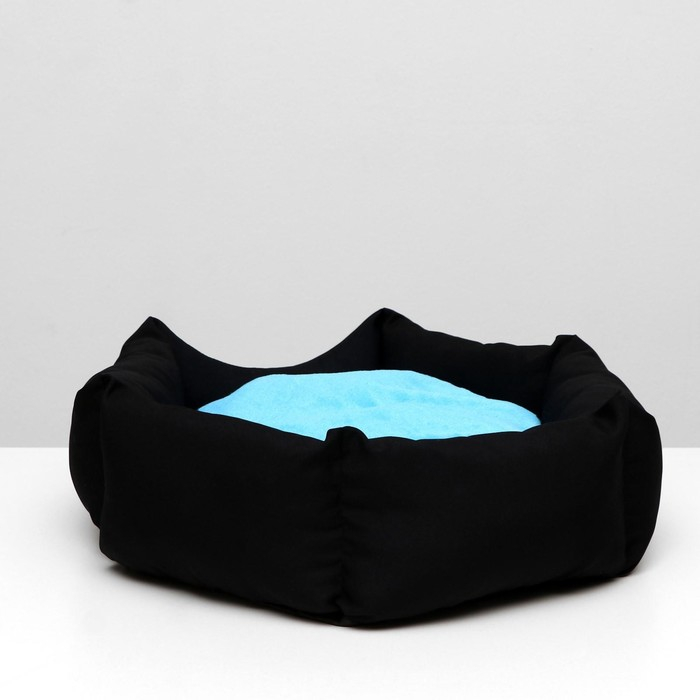 Лежанка  Лежанка "Принцесса", габардин, плюш, 50 х 50 х 15 см, чёрная/голубая