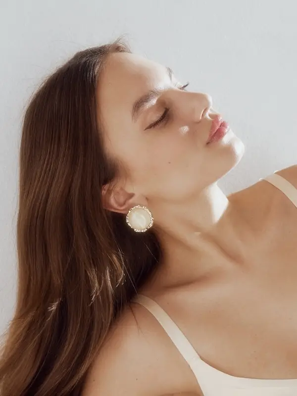 Серьги акрил &laquo;Стиль&raquo;, круг в рамке, бежевые в золоте