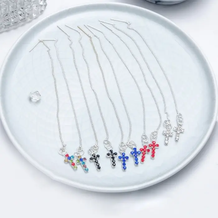 Серьги висячие со стразами «Цепочки» крестик, миксы