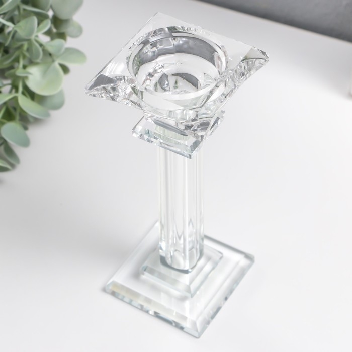 Подсвечник стекло на 1 свечу Подсвечник стекло на 1 свечу "Ампир" на ножке d=2,5 и 4 см 6,5х6,5х16,5 см