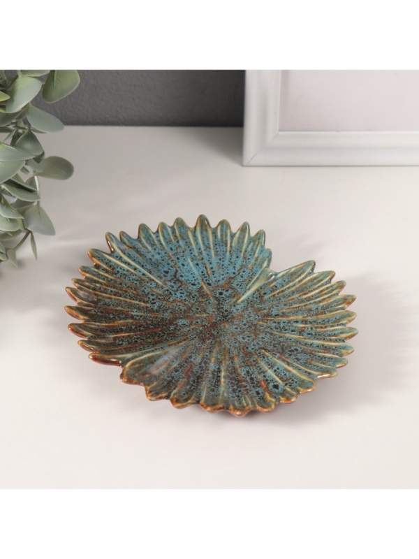 Сувенир керамика подставка "Лист полусолнце" зелёный глянец 13х14,5х1,5 см