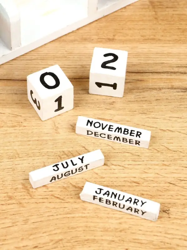 Календарь настольный «Котики рыбаки», 19×10×10 см, дерево