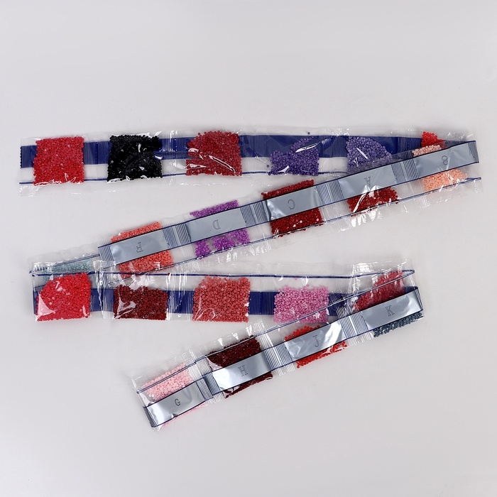 Алмазная мозаика с полным заполнением на холсте «Красотка», 30 х 40 см Алмазная мозаика с полным заполнением на холсте «Красотка», 30 х 40 см