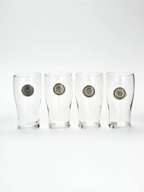 Бокал для пива с вставкой из крышки &laquo;Непробиваемый&raquo;, 350 мл, МИКС