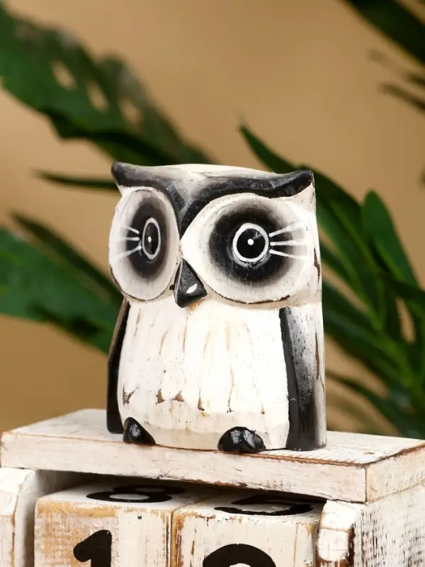 Календарь настольный "Совенок" дерево 11х5х16 см, цв. чёрно-белый