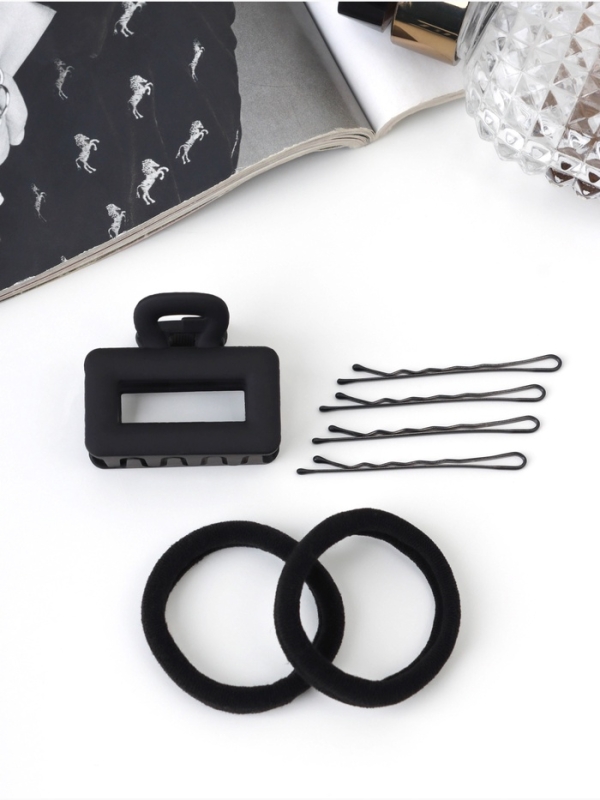 Набор для волос «Вивьен», 2 резинки 5.5 см, 8 невидимок 5.5 см, краб 4 см, классика, чёрный Набор для волос «Вивьен», 2 резинки 5.5 см, 8 невидимок 5.5 см, краб 4 см, классика, чёрный