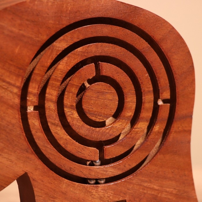 Головоломка-лабиринт  Головоломка-лабиринт "Слон" 13х10 см, дерево шишам