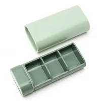 Таблетница, 10&times;4.5&times;2.7 см, 3 секции, зелёная