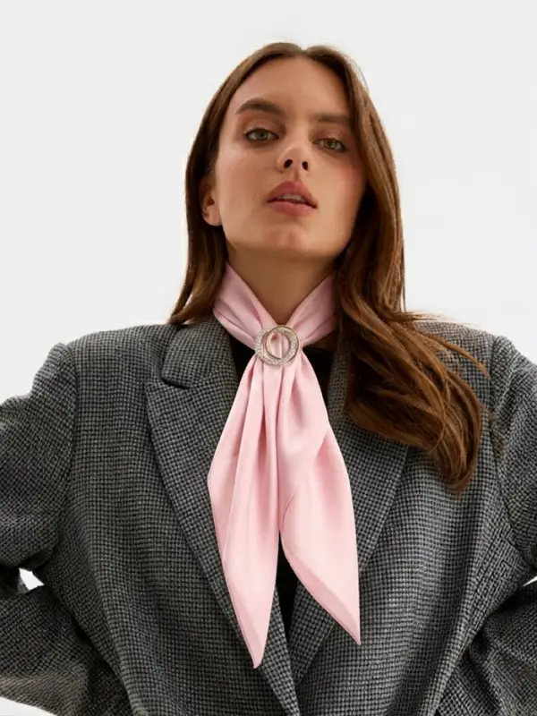 Зажим для платка &laquo;Круг&raquo;, белый в золоте