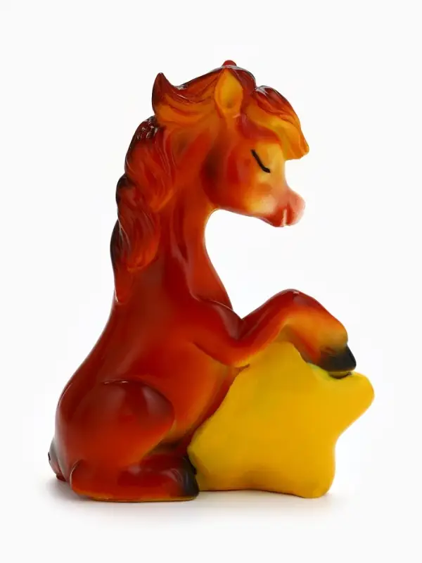 Фигурка новогодняя «Лошадка со звездой» полистоун 9 см Фигурка новогодняя «Лошадка со звездой» полистоун 9 см