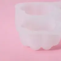 Молд для заливки Доляна &laquo;Лапки&raquo;, силикон, 9.5&times;9&times;2.5 см, 4 ячейки 4&times;4 см, белый