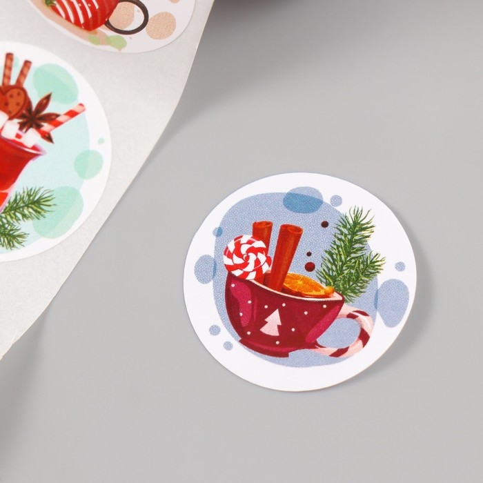 Наклейка бумага Наклейка бумага "Аромат Нового года" d=2,5 см 252 шт в рулоне