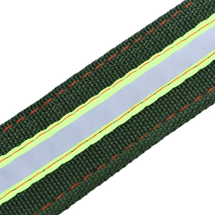 Ошейник четырехслойный светоотражающий с вертлюгом, 71 х 5 см, ОШ 55-65 см, зелёный Ошейник четырехслойный светоотражающий с вертлюгом, 71 х 5 см, ОШ 55-65 см, зелёный