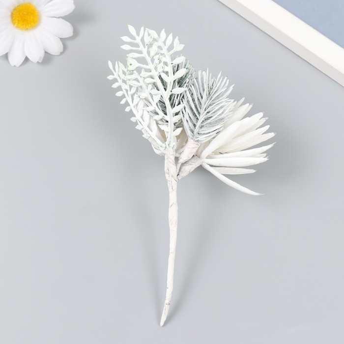 Декор для творчества Декор для творчества "Веточка ели с цветком" 16х8 см