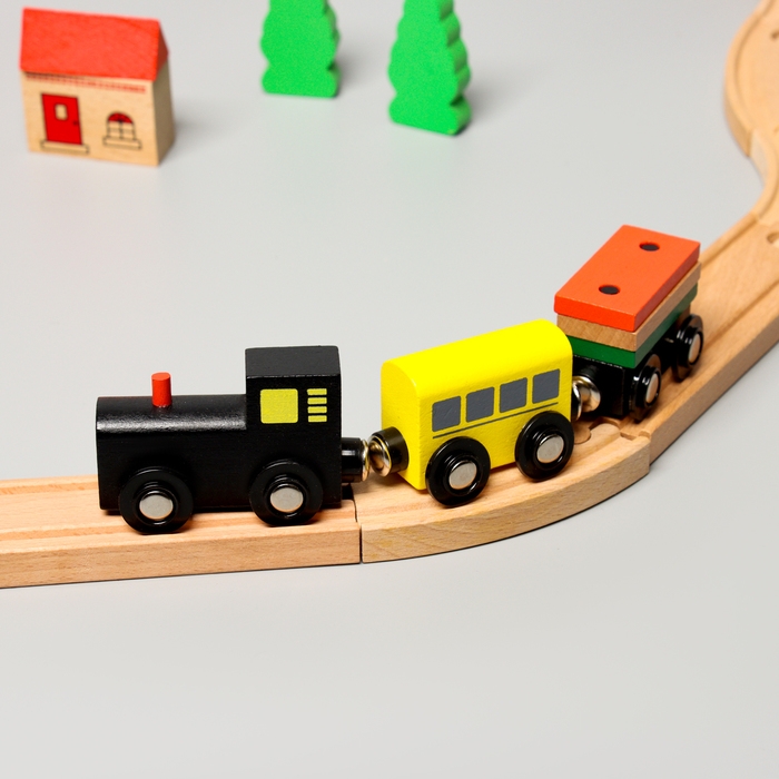 Железная дорога «Большое путешествие», с мостом, 39 деталей, 27,5 × 27,5 × 5,6 см Железная дорога «Большое путешествие», с мостом, 39 деталей, 27,5 × 27,5 × 5,6 см