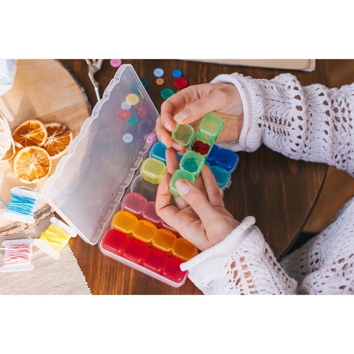 Органайзер для рукоделия, 7 органайзеров по 4 отделения, 17,5 × 10,5 × 2,5 см, цвет МИКС