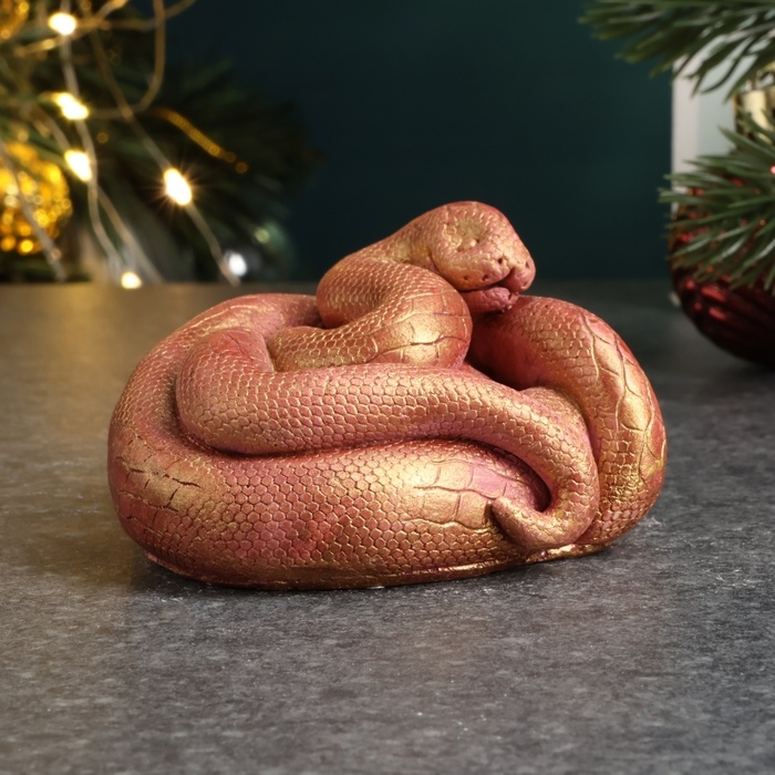 Новый год. Символ 2025. Фигура Новый год. Символ 2025. Фигура "Змея Лея" бордовый с позолотой, 4х6,5х7,5см