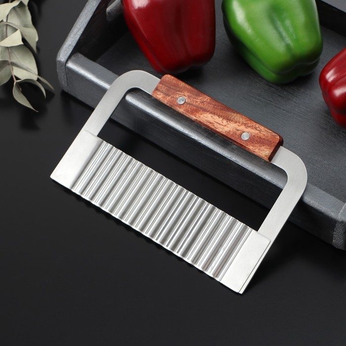 Нож для фигурной резки Доляна, 18×12 см, цвет серебристый Нож для фигурной резки Доляна, 18×12 см, цвет серебристый