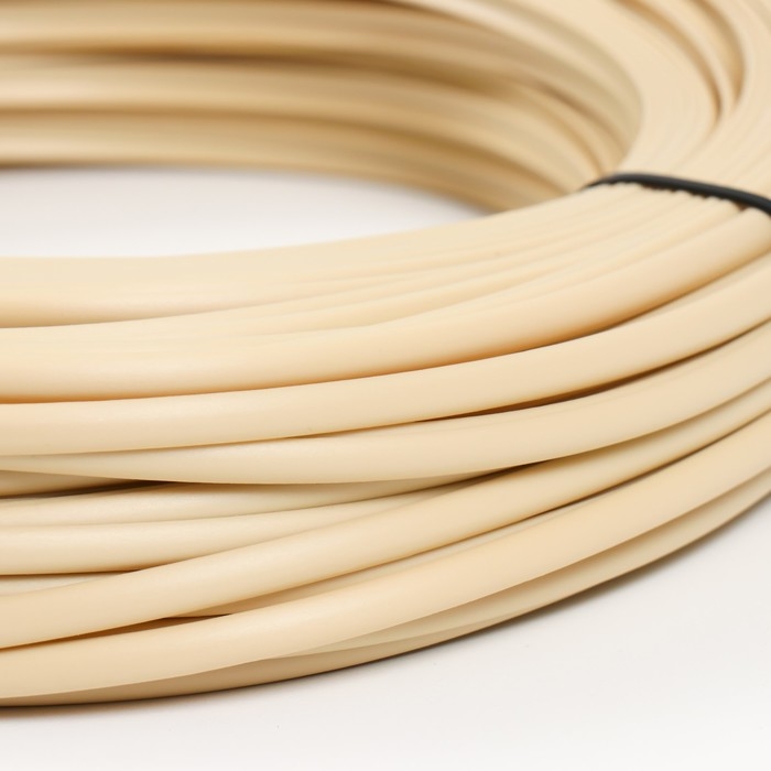 Ротанг искусственный гладкий 7 мм 100 м полутрубка (солома) Ротанг искусственный гладкий 7 мм 100 м полутрубка (солома)