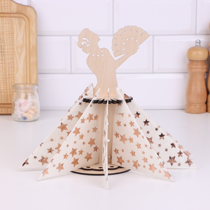 Салфетница «Дама с веером», фанера Салфетница «Дама с веером», фанера