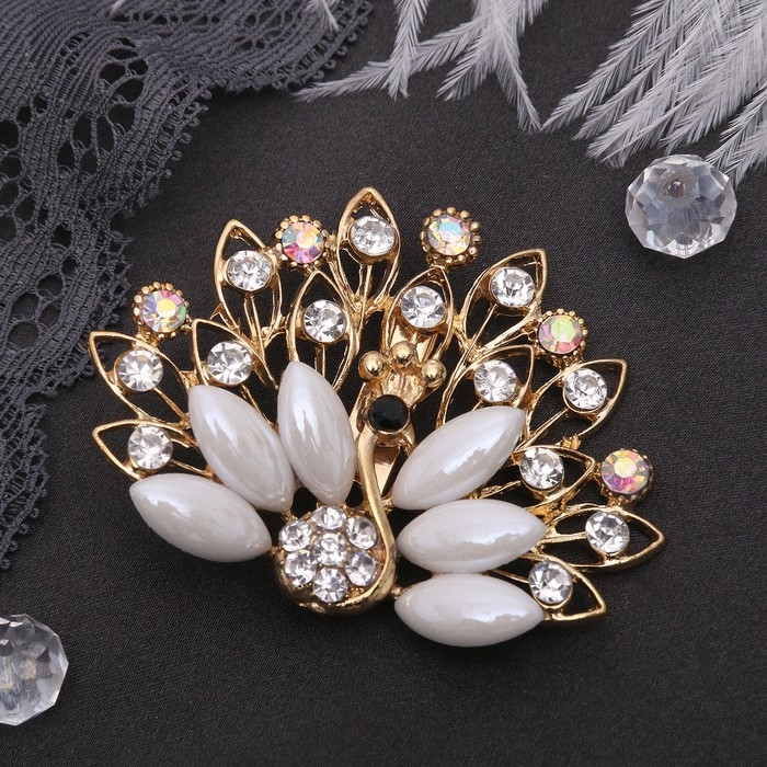 Брошь &laquo;Павлин&raquo; с пушистым хвостом, цвет бело-радужный в золоте