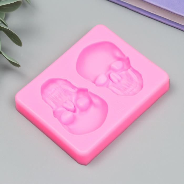 Молд силикон "Черепа" 2 предмета 7,5х6х1,2 см