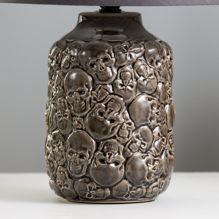 Настольная лампа Настольная лампа "Череп" Е14 40Вт серый 23х23х34,5 см RISALUX