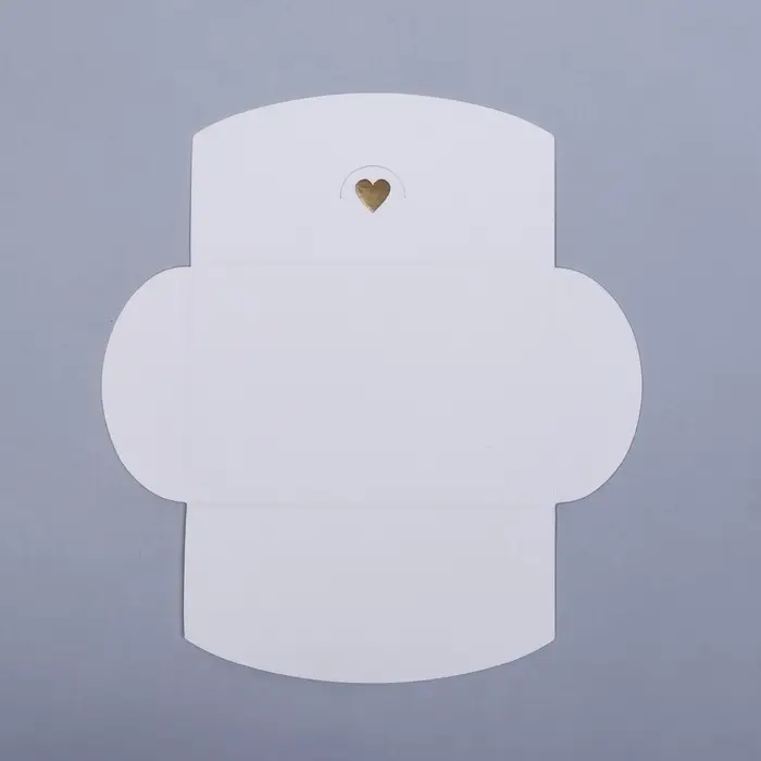 Конверт для подарочного сертификата, с тиснением, белый, 10.5&times;7 см