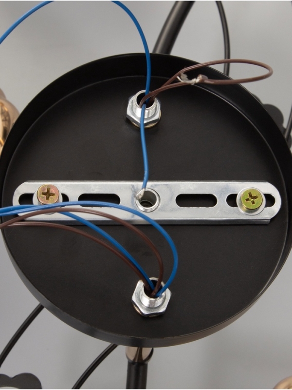 Люстра Люстра "Кира" 4х40Вт Е27 черный/золото