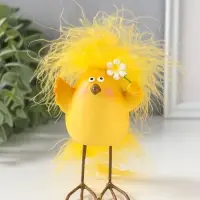 Сувенир полистоун "Цыплёнок с хохолком, с цветочком" 6,5х5х11,5 см