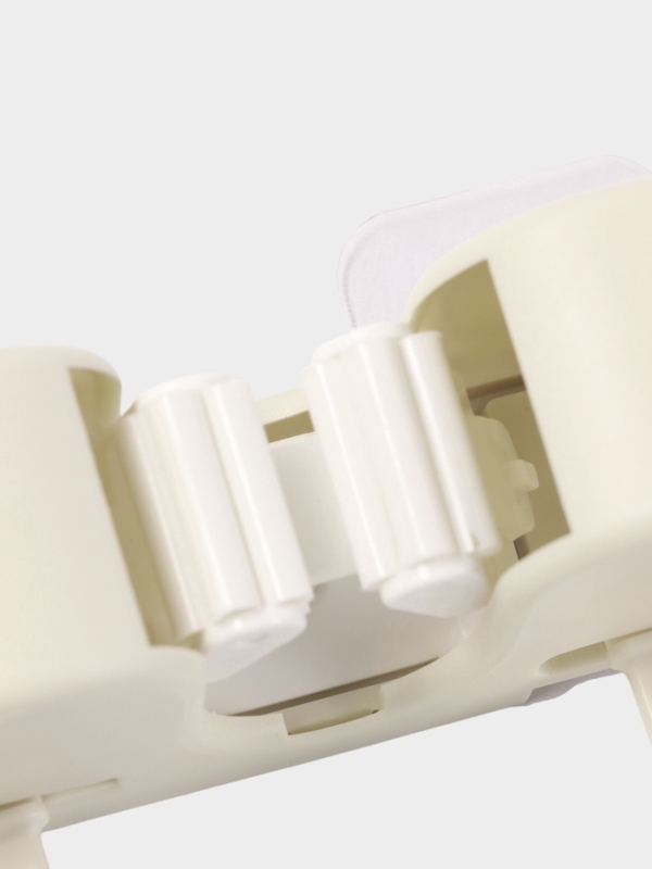 Держатель для швабр настенный самоклеящийся, 4 отделения, 33х6х6 Держатель для швабр настенный самоклеящийся, 4 отделения, 33х6х6