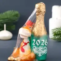 Свеча фигурная "Лошадка с шампанским" 6х6х12,5 см, цв. золотой