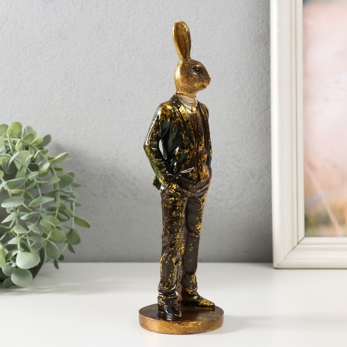 Сувенир полистоун Сувенир полистоун "Заяц в костюме" 8х7,5х26 см