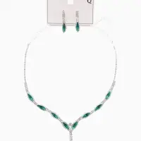 Набор 2 предмета: серьги, колье &laquo;Листопад&raquo;, тонкий ромб, зелёно-белый в серебре, 45 см