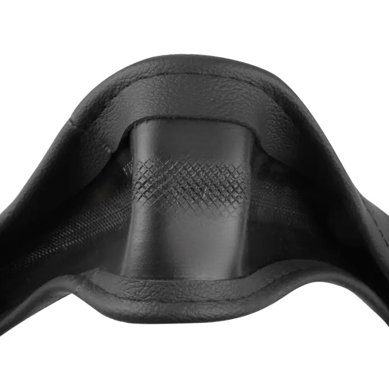 Оплетка на руль (нат. кожа) AVS GL-165L-B (размер L, черный) - Серия "Classic"