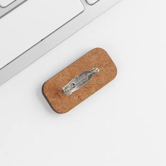 Значок на подложке «Сарказм» Значок на подложке «Сарказм»