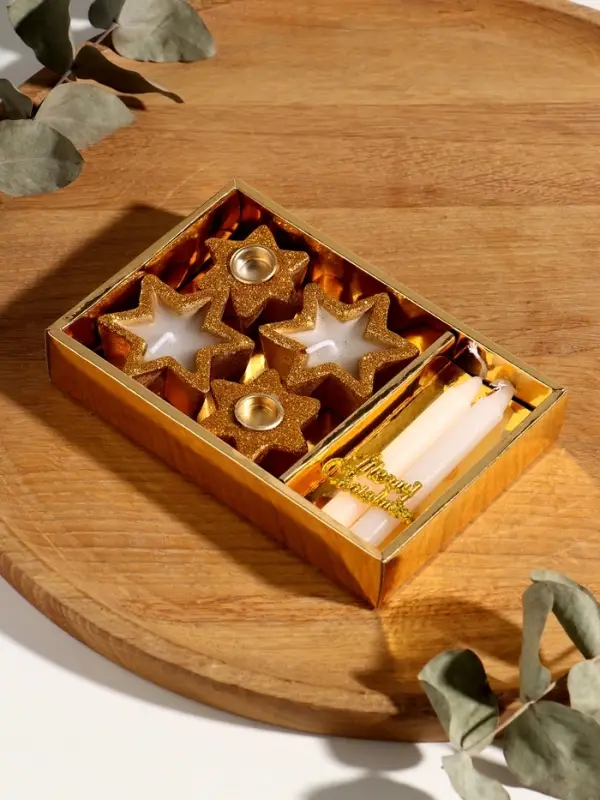 Набор свечей Набор свечей "Новогодние свечи и подсвечники" 4 шт 15х10х2,7 см