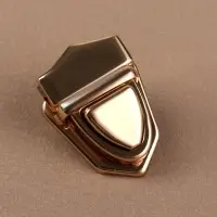 Застёжка для сумки, 3×2.5 см, цвет золотой