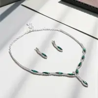 Набор 2 предмета: серьги, колье &laquo;Листопад&raquo;, тонкий ромб, зелёно-белый в серебре, 45 см